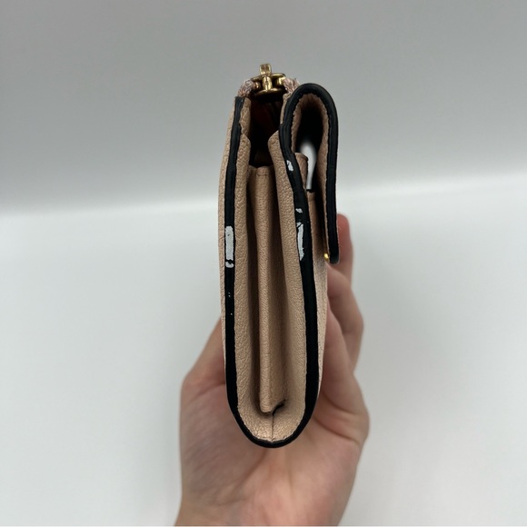 Chloe Elsie Wallet - Cream Chloe Turnlock Wallet - Picture 12 of 17